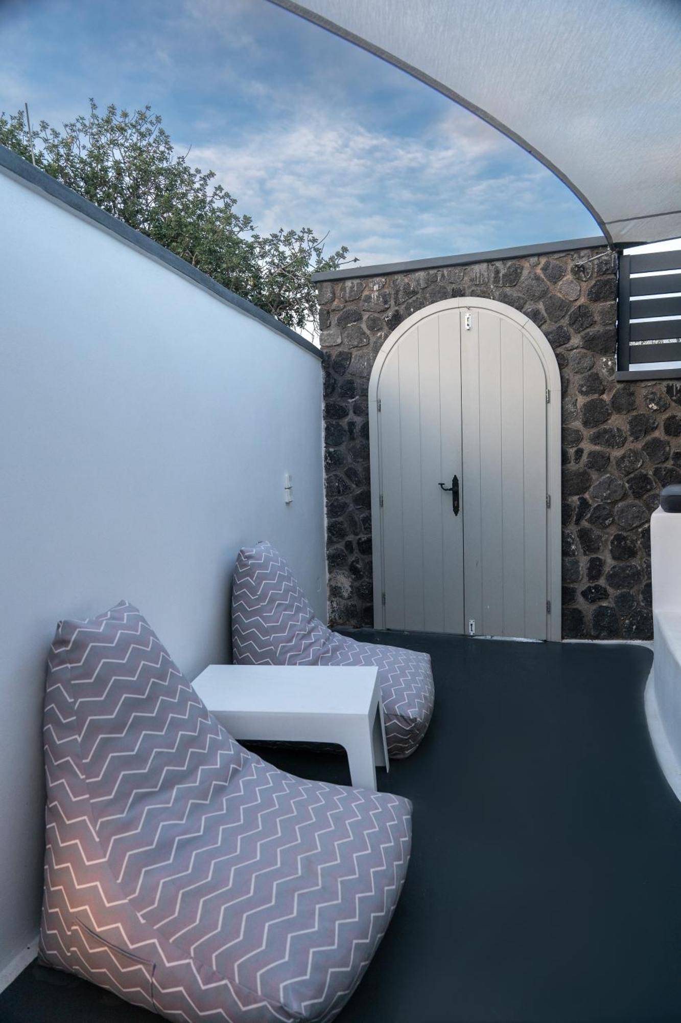 Sun Naam Home Santorini With Heated Jacuzzi Karterádos Exterior foto